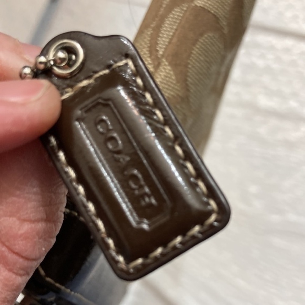 Coach brown khaki signature c wristlet - Picture 11 of 13